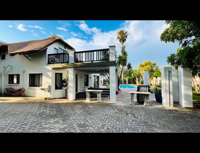 4 BEDROOM HOUSE FOR SALE IN ST FRANCIS BAY